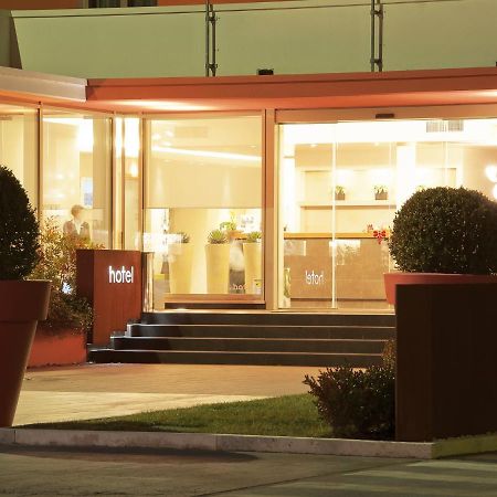 Hotel Cluentum Tolentino Extérieur photo