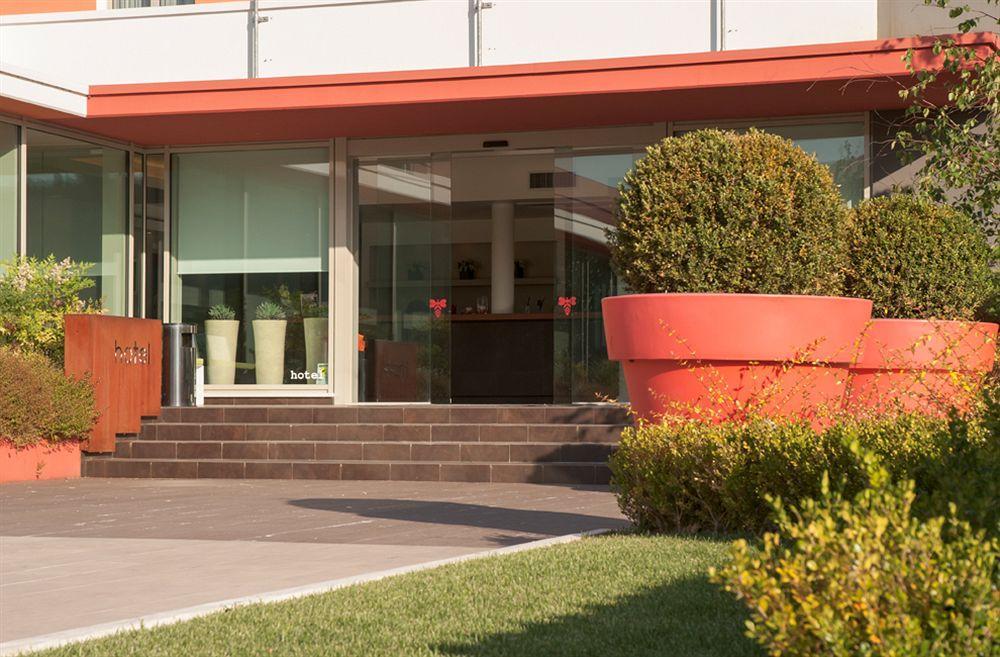 Hotel Cluentum Tolentino Extérieur photo