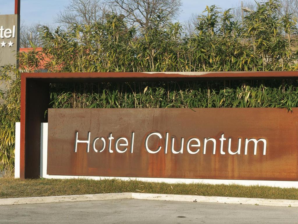 Hotel Cluentum Tolentino Extérieur photo